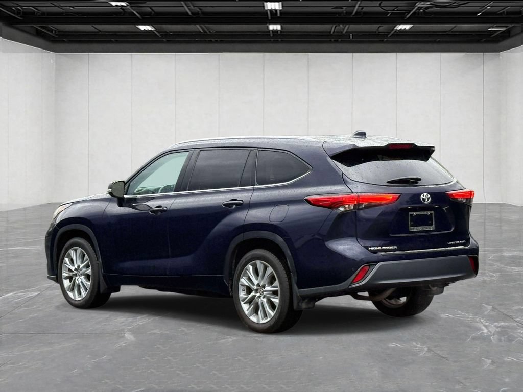 Used 2023 Toyota Highlander Limited AWD/4WD image 7