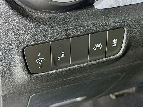 Used 2020 Hyundai Kona SEL Plus FWD image 23