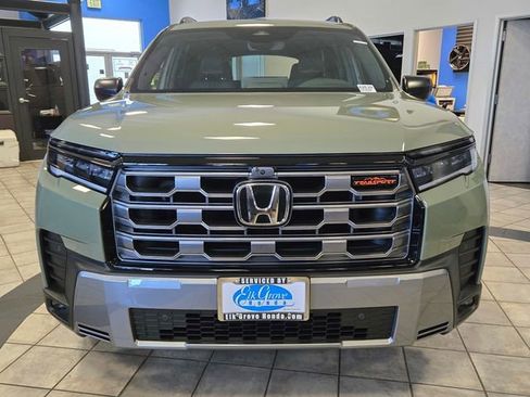 New 2026 Honda Pilot TrailSport image 2