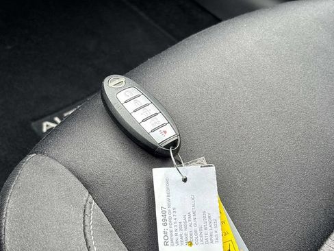 Used 2024 Nissan Altima 2.5 SV FWD image 25
