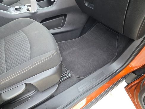 Used 2019 GMC Terrain SLE FWD image 13