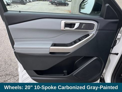 Used 2023 Ford Explorer XLT w/ Equipment Group 202A AWD/4WD image 18