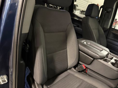 Used 2022 Chevrolet Silverado 1500 LT image 12