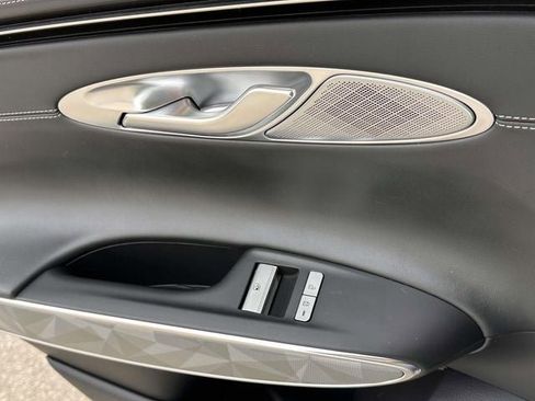 Used 2025 Genesis GV70 3.5T Sport w/ Sport Advanced Package image 25