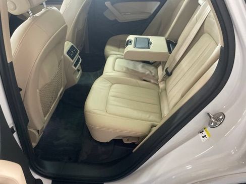 Used 2019 Audi Q5 Prestige w/ Prestige Package AWD/4WD image 12