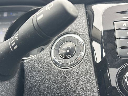 Used 2021 Nissan Rogue Sport SL w/ Premium Package image 26