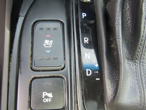 Used 2014 Hyundai Santa Fe Sport w/ Technology Package 04 AWD/4WD image 31