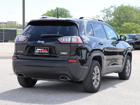 Used 2020 Jeep Cherokee Latitude Plus w/ Cold Weather Group AWD/4WD image 9