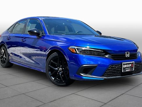 Used 2023 Honda Civic Sport image 3