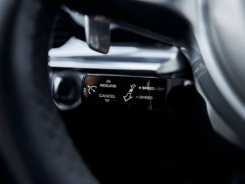 Used 2020 Porsche Panamera 4 image 60