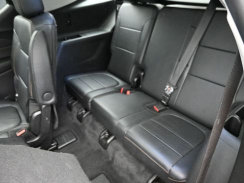 Used 2019 Chevrolet Traverse LT AWD/4WD image 13