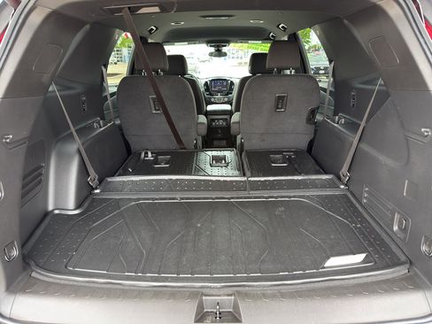 Used 2023 Chevrolet Traverse LT w/ LPO, Floor Liner Package AWD/4WD image 41