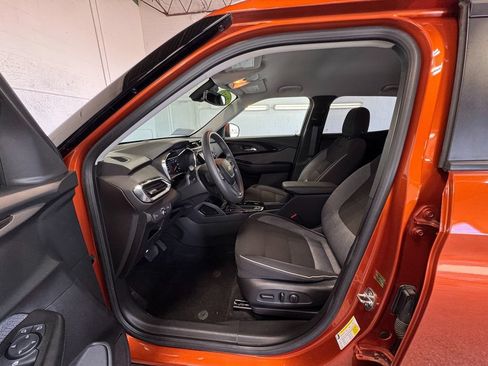 Used 2022 Chevrolet TrailBlazer LT w/ Convenience Package AWD/4WD image 12