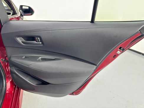 Used 2025 Toyota Corolla LE image 41