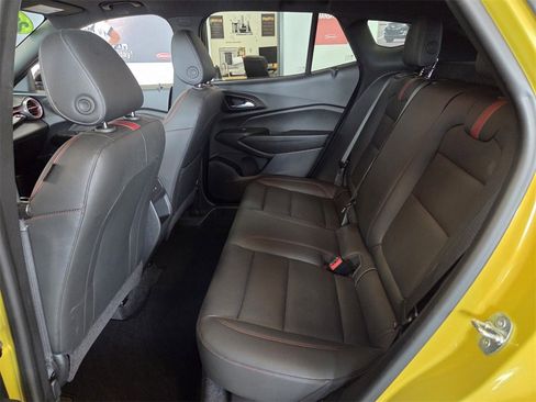 Certified 2024 Chevrolet Trax RS w/ Sunroof Package image 15