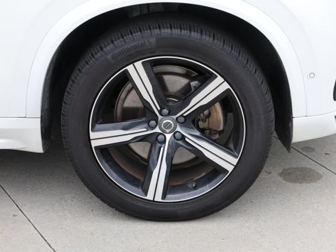 Used 2019 Volvo XC90 T6 R-Design w/ Advanced Package AWD/4WD image 11