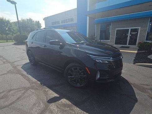 Used 2022 Chevrolet Equinox RS AWD/4WD image 1
