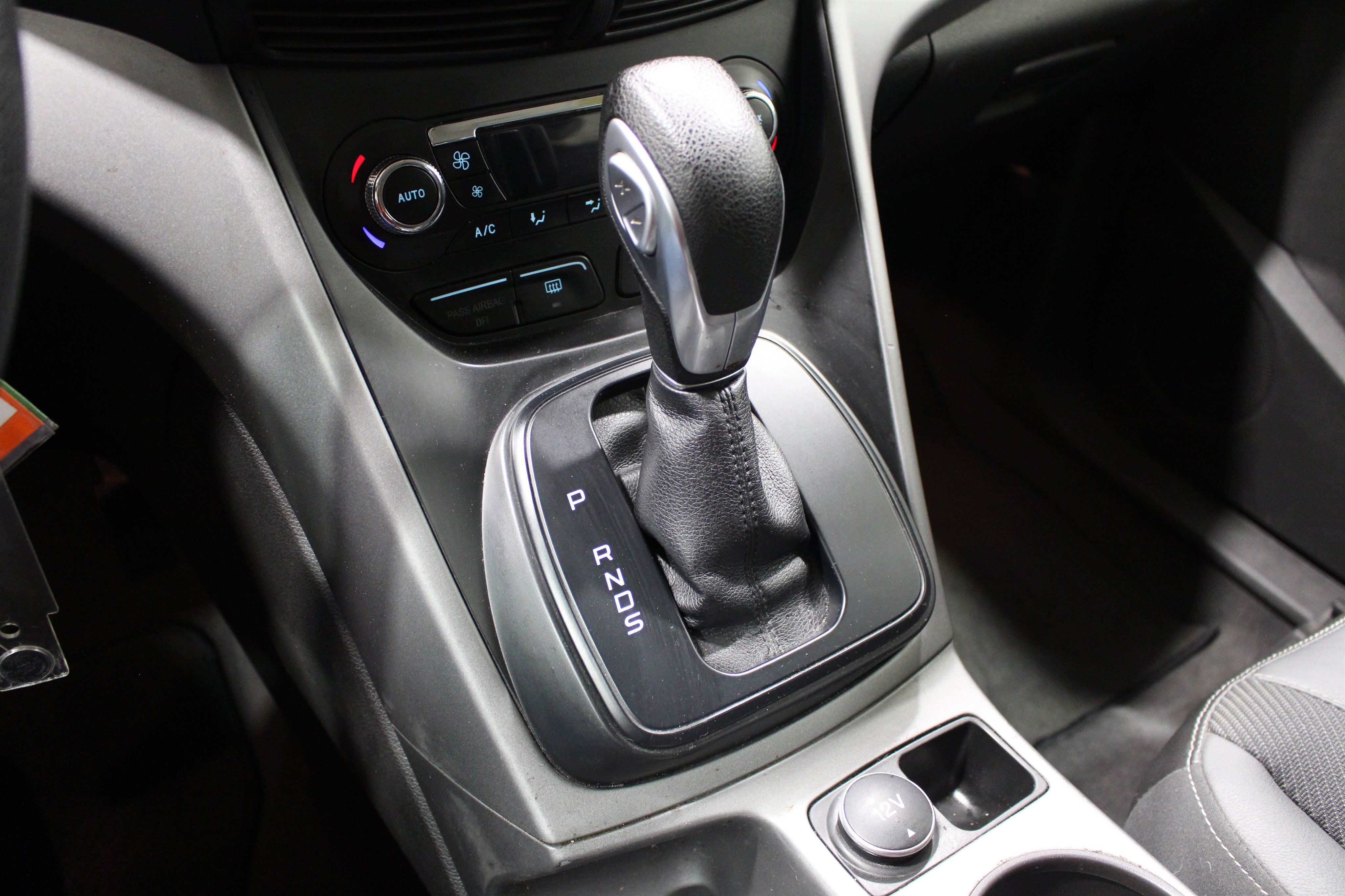 Used 2014 Ford Escape SE w/ SE Chrome Package FWD image 19