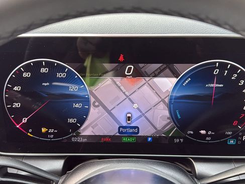 New 2025 Mercedes-Benz GLC 350e 4MATIC image 18