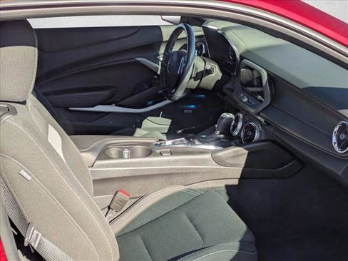 Used 2022 Chevrolet Camaro LT w/ Design Package 1 image 15