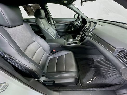 Used 2022 Honda Accord Sport image 12
