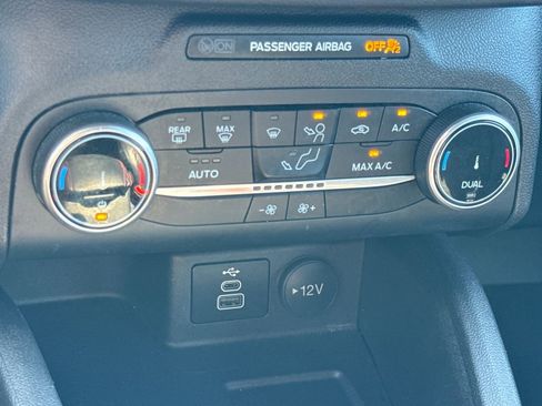 Certified 2025 Ford Escape ST-Line image 21