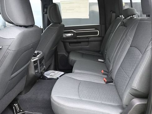 New 2026 RAM 2500 Big Horn AWD/4WD image 36