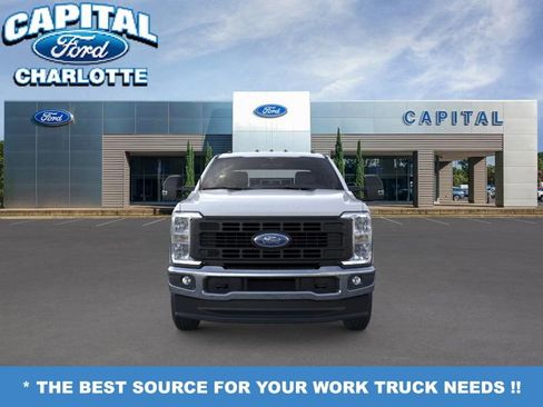 New 2026 Ford F250 XL w/ XL Chrome Package image 6