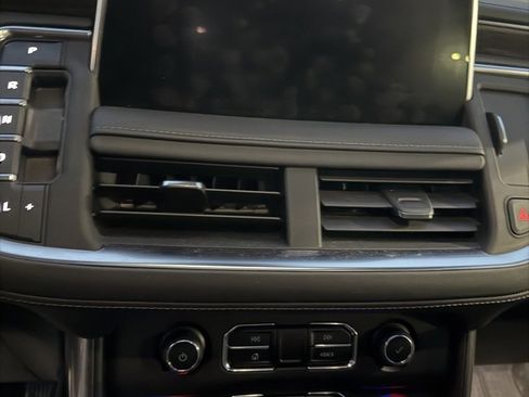 Used 2023 Chevrolet Tahoe Z71 w/ Z71 Off-Road Package image 12