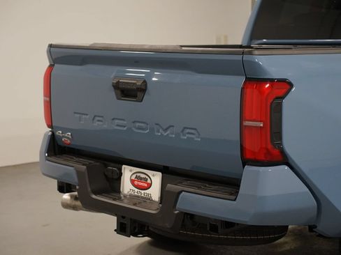 New 2026 Toyota Tacoma SR5 AWD/4WD image 9