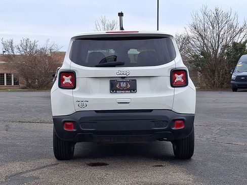 Used 2023 Jeep Renegade Latitude AWD/4WD image 22