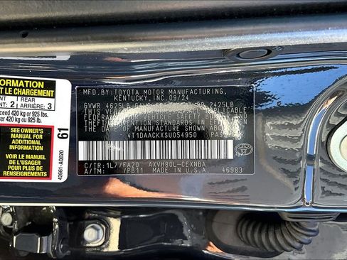 Used 2025 Toyota Camry LE FWD image 19
