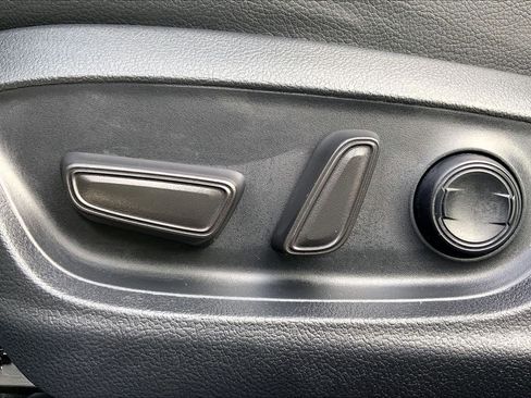 Used 2023 Toyota Camry SE FWD image 34