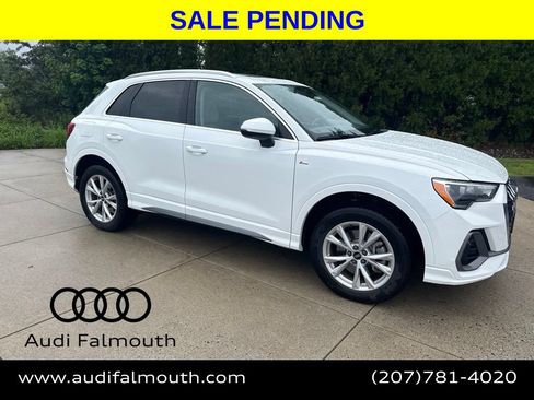 Used 2022 Audi Q3 2.0T Premium w/ Convenience Package AWD/4WD image 2