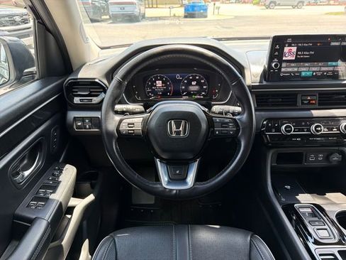 Used 2023 Honda Pilot Elite image 15