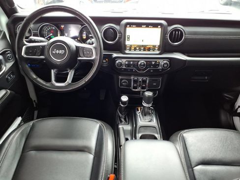 Certified 2022 Jeep Wrangler Unlimited Sahara w/ Cold Weather Group AWD/4WD image 15