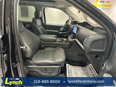 Certified 2025 Ford Expedition Max Active AWD/4WD image 8