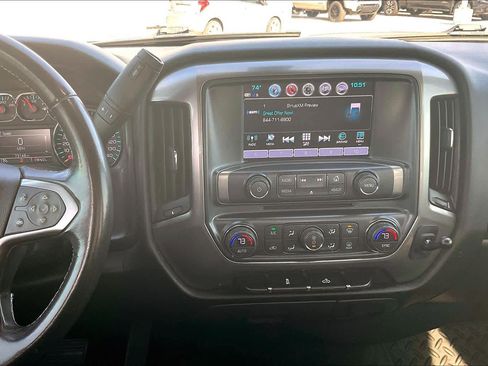 Used 2018 Chevrolet Silverado 1500 LT w/ LT Eassist Package image 6