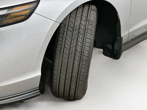 Used 2025 Honda Accord LX image 25