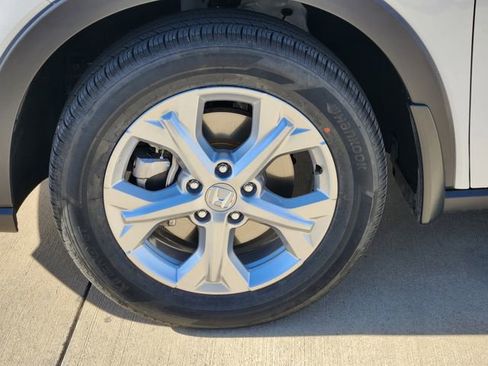 Used 2024 Honda HR-V LX image 12