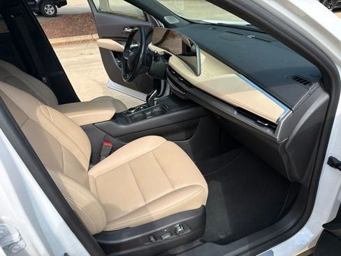 Certified 2024 Cadillac XT4 Premium Luxury AWD/4WD image 25