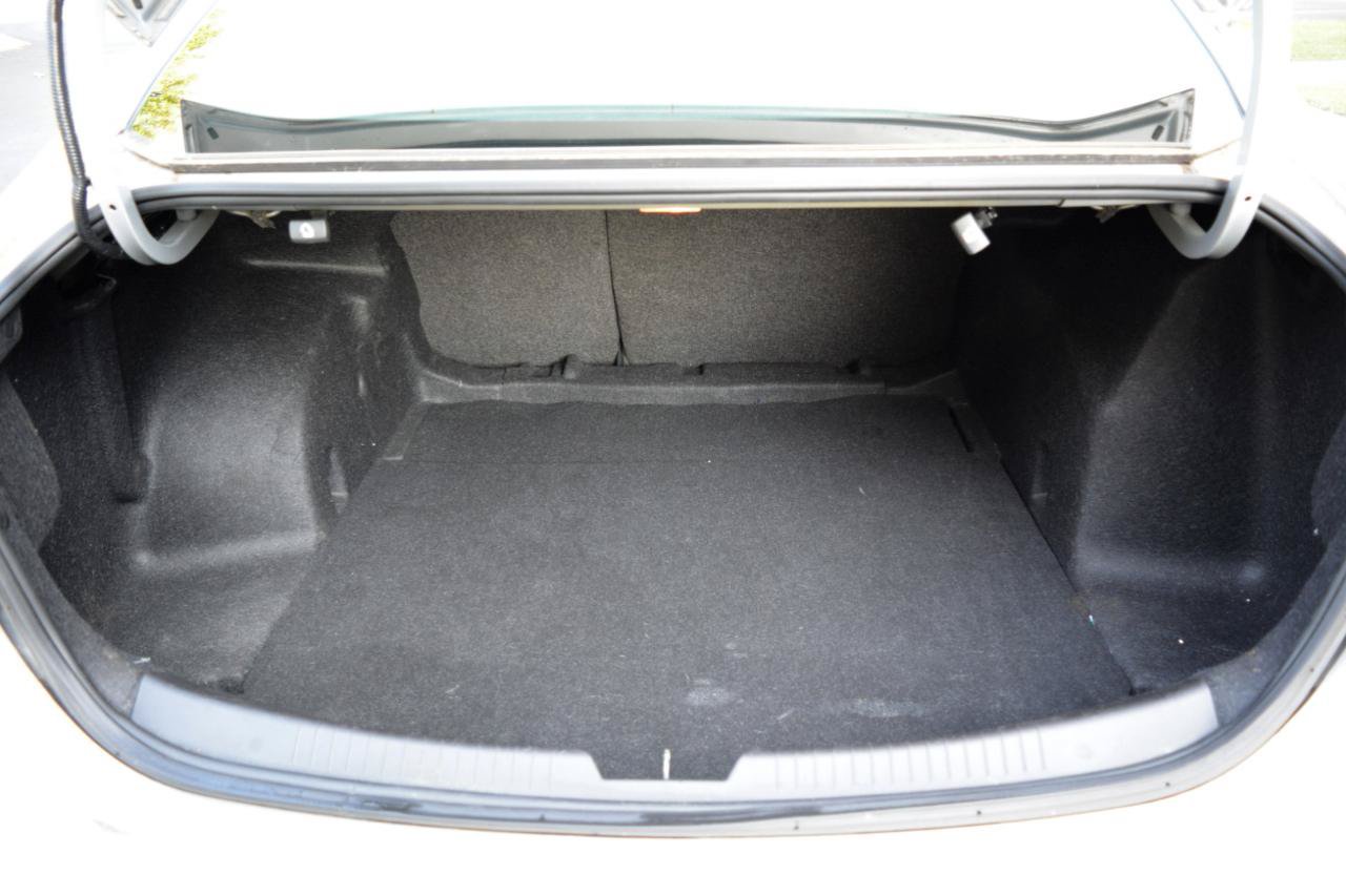 Used 2017 Chevrolet Malibu LS FWD image 13