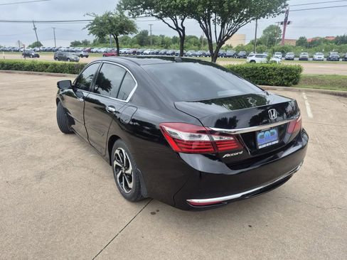 Used 2017 Honda Accord EX-L image 8