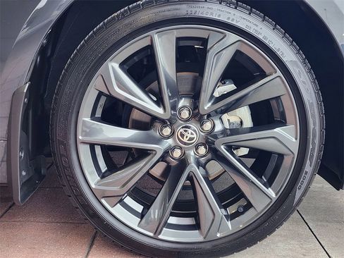 Used 2024 Toyota Corolla SE image 4