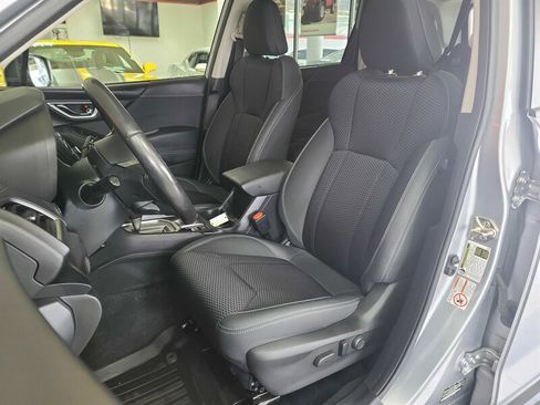Used 2020 Subaru Forester Premium image 11