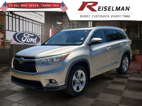 Used 2015 Toyota Highlander Limited Platinum AWD/4WD image 1