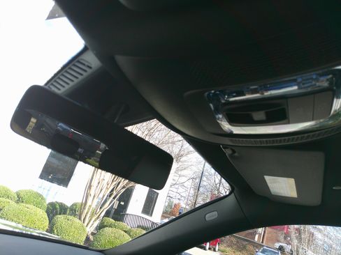 Used 2023 Mercedes-Benz GLB 250 image 40