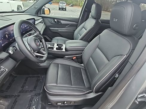 Certified 2025 Buick Enclave Sport Touring image 13