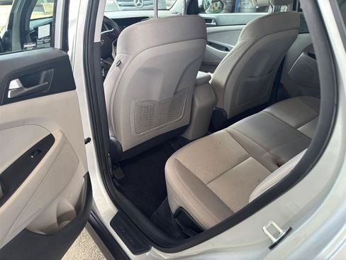 Used 2016 Hyundai Tucson SE FWD image 11