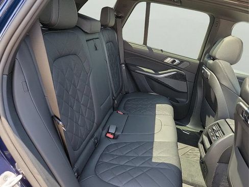 Used 2026 BMW X5 xDrive40i w/ M Sport Package AWD/4WD image 17
